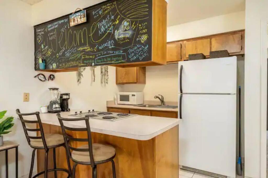 Pool King Lake Suite-Walk To Dt & Lake! Lake Havasu City Extérieur photo
