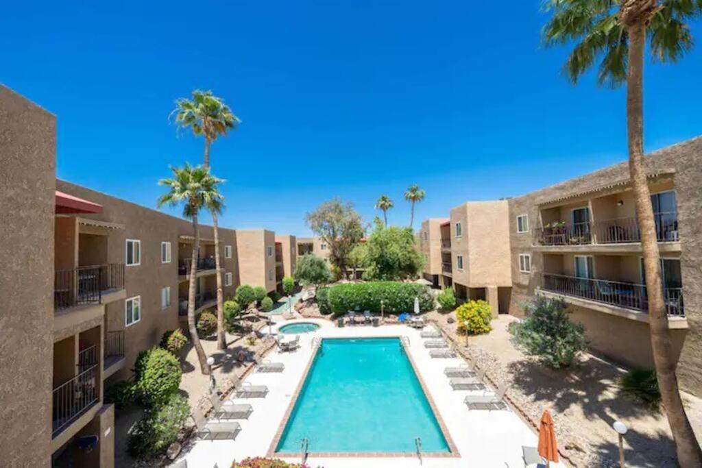 Pool King Lake Suite-Walk To Dt & Lake! Lake Havasu City Extérieur photo