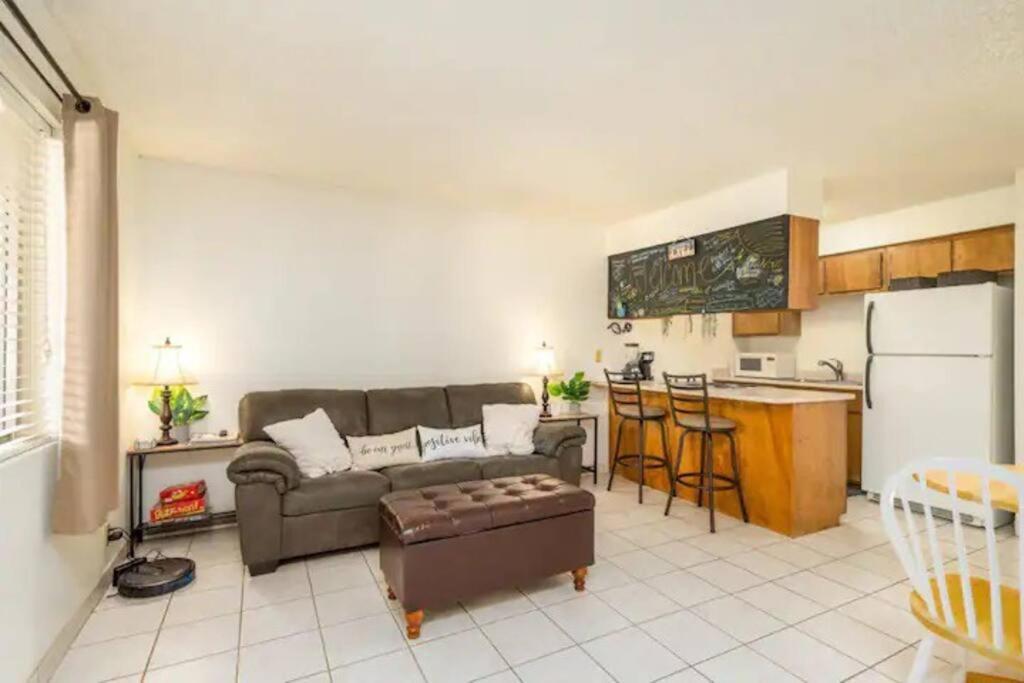 Pool King Lake Suite-Walk To Dt & Lake! Lake Havasu City Extérieur photo